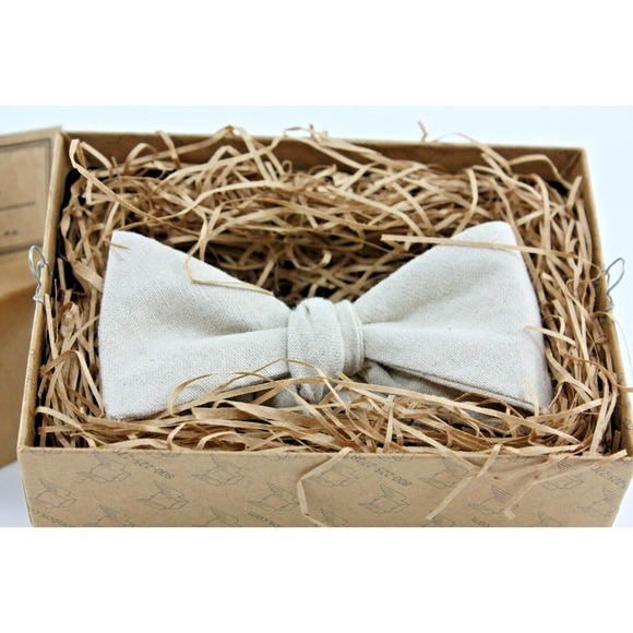 Forage Haberdashery Bow Tie - Beige/Sand color - fits‎ neck sizes 14-18 - Picture 2 of 5